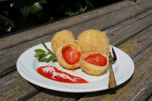 	Für unsere süßen Schleckermäuler - Erdbeerknödel!